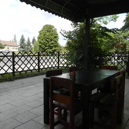 בית הארחה Penzion Krasny Dvur 3*