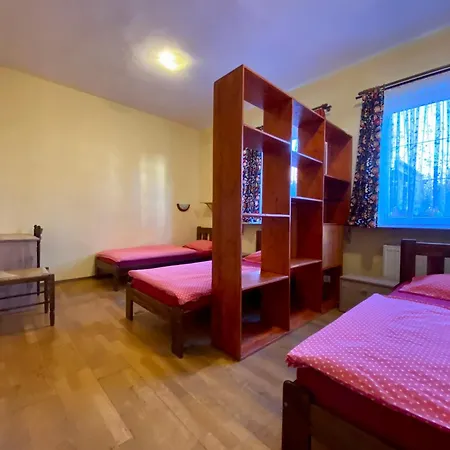 Penzion Krasny Dvur בית הארחה 3*