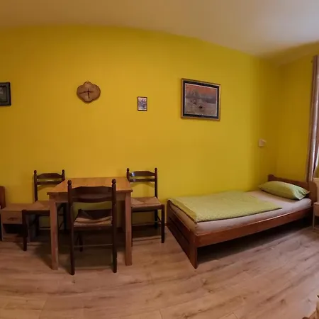 Penzion Krasny Dvur בית הארחה Krasny Dvur