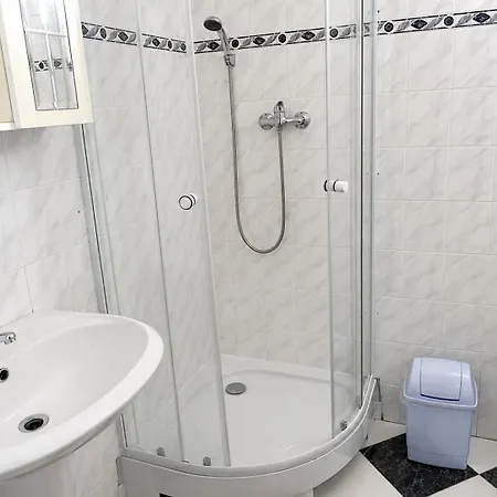 Penzion Krasny Dvur בית הארחה Krasny Dvur