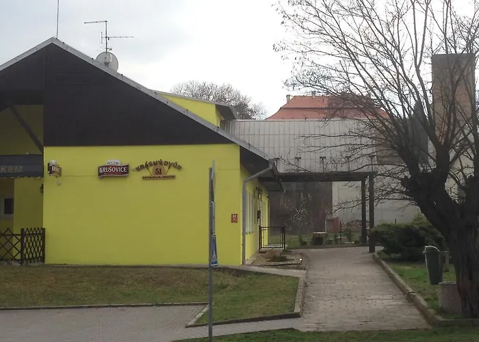 Penzion Krasny Dvur Гостевой дом Krasny Dvur