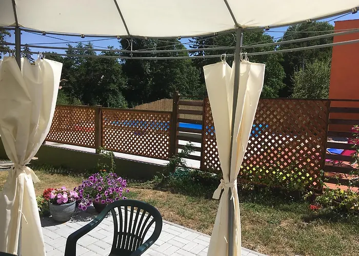 Penzion Krasny Dvur Гостевой дом 3*