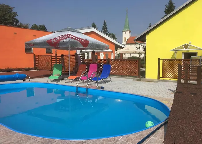 Penzion Krasny Dvur 3*